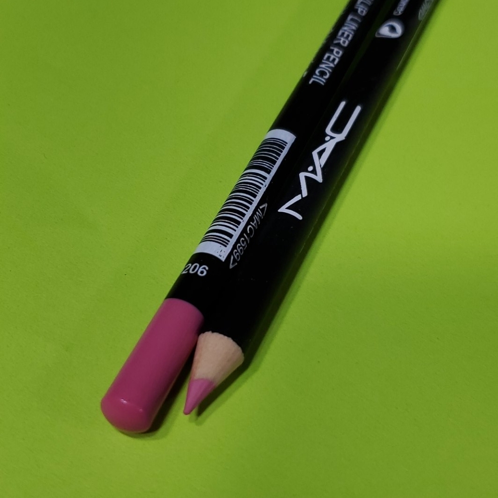 Mac Lip Liner
